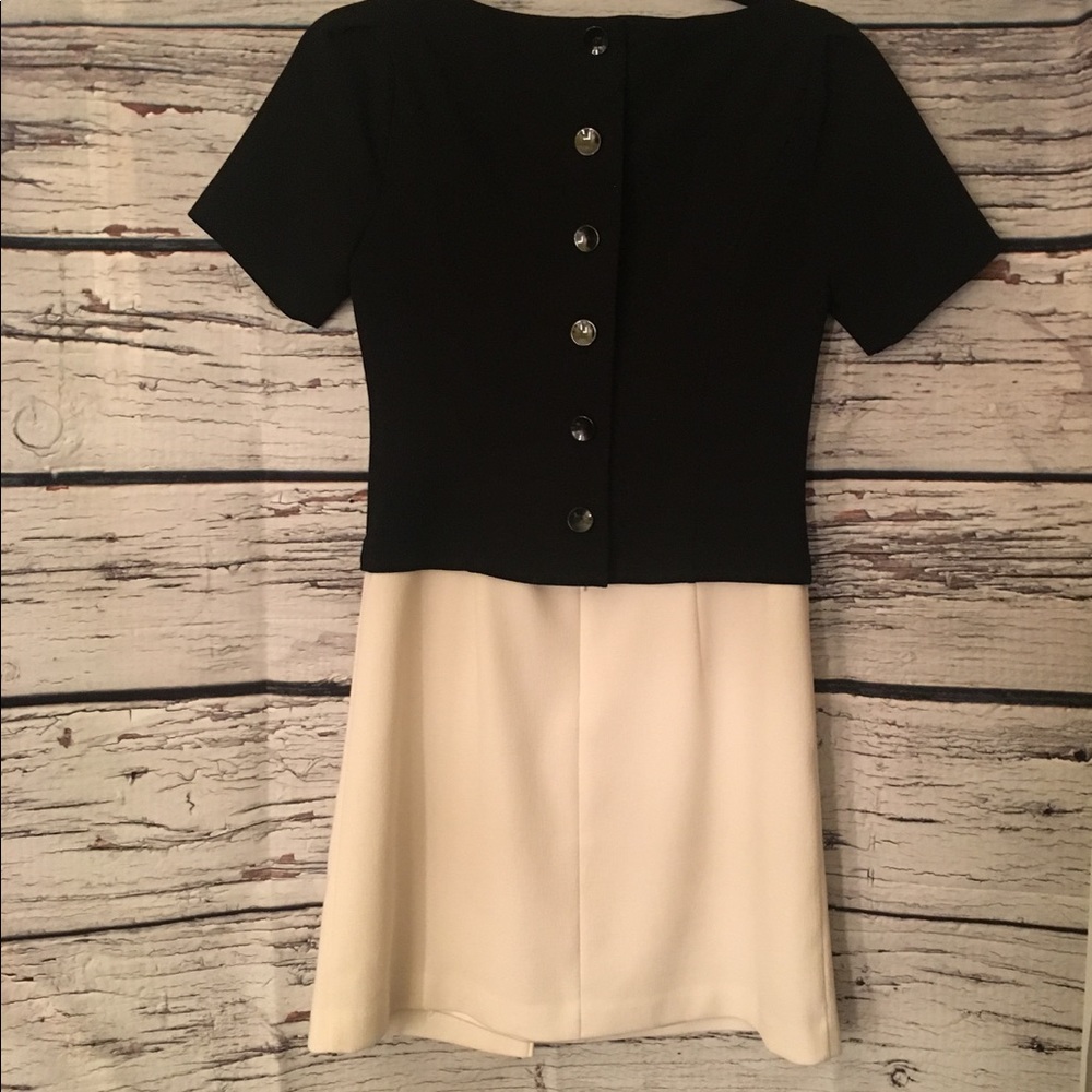 White House Black Market Dress. Size 00